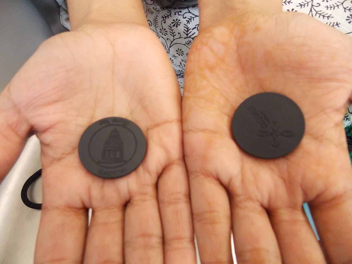 There was a chip of Rs 95 in the metro token of four rupees says Mangu Singh
