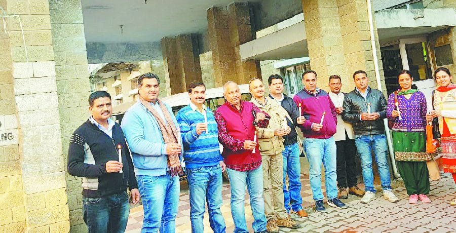 एनएमसी बिल के विरोध चिकित्सकों का प्रदर्शन
