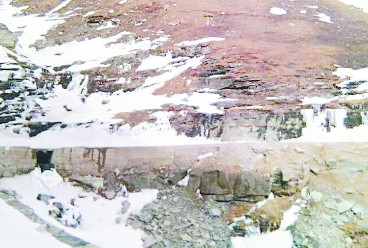 first time no snow in rohtang pass in february month