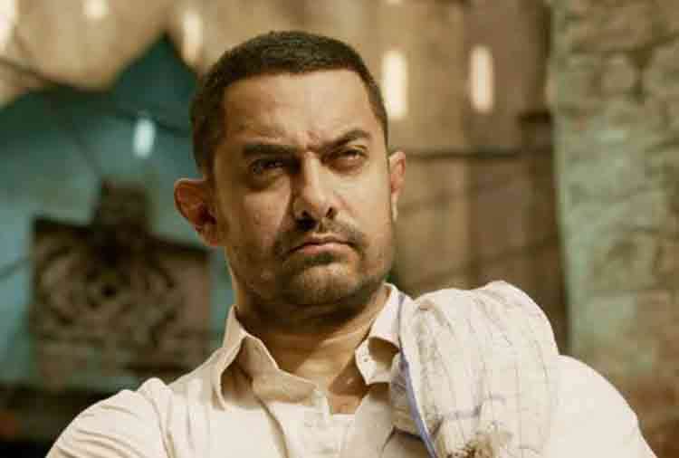 aamir khan film secret superstar and dangal together collects 100 million dollar   overseas