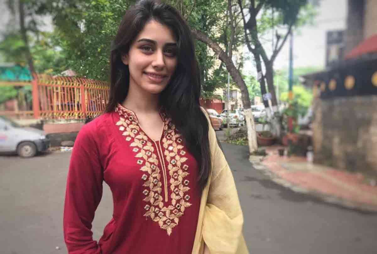 salman khan new girl waraina hussain full profile 