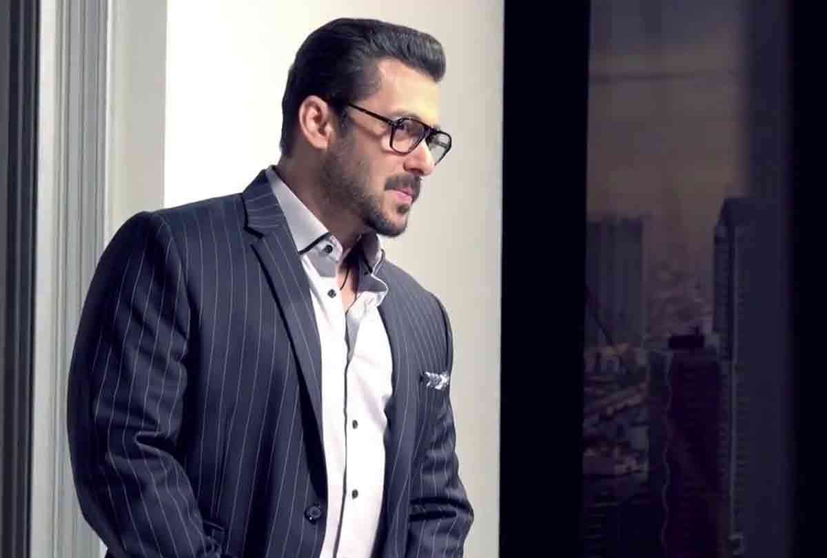 salman khan first time open about new girl waraina hussain