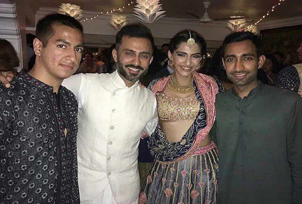 Sonam Kapoor wished Valentine Day to her boyfriend Anand Ahuja and fans