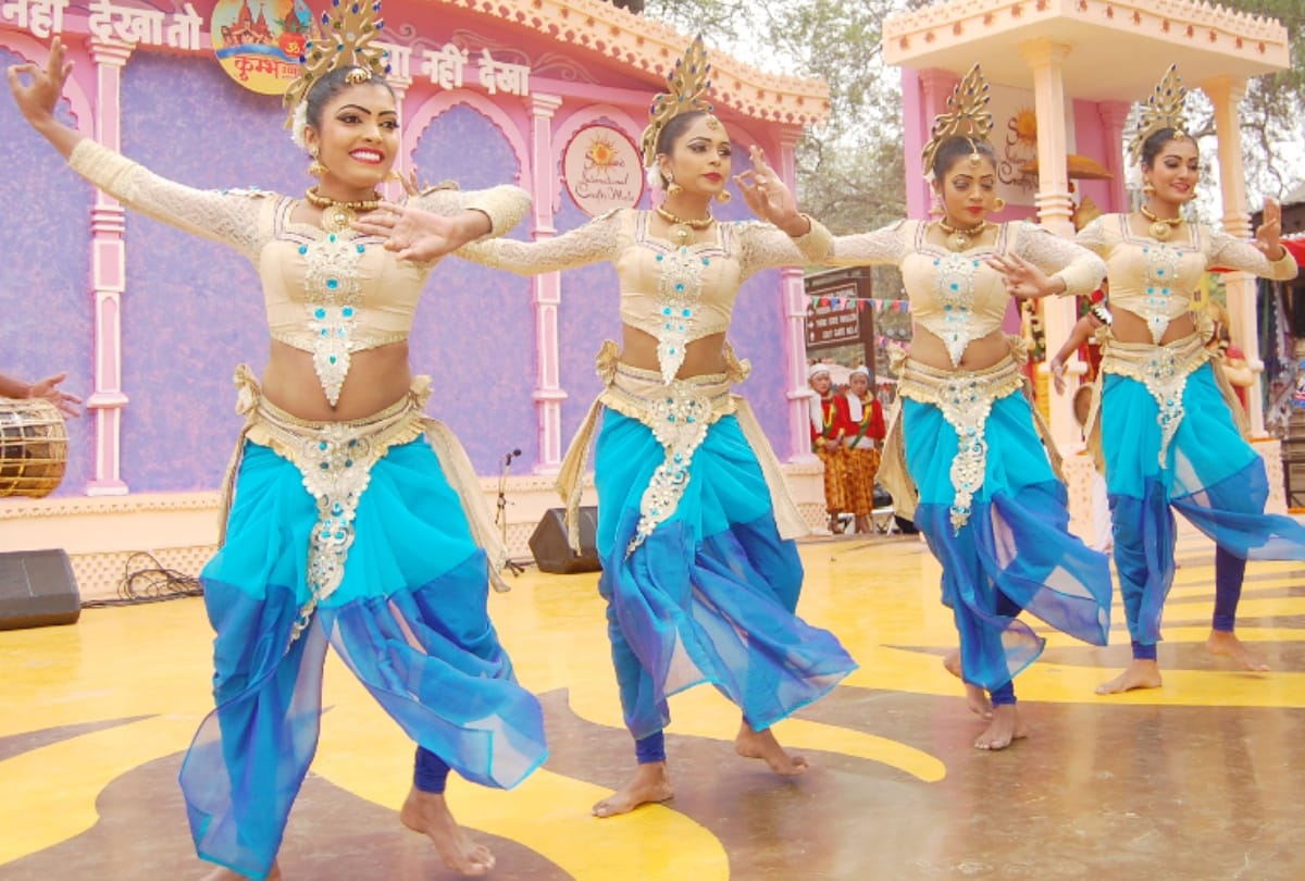 view pics of surajkund mela