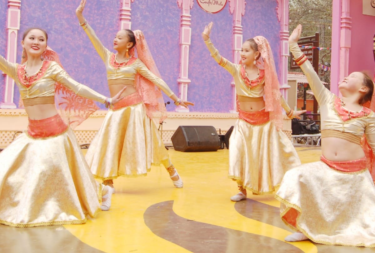 view pics of surajkund mela