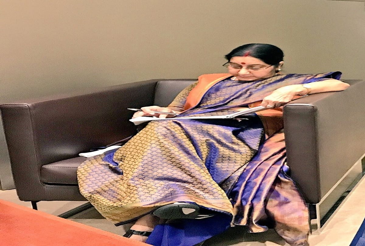 Sushma Swaraj seeks help from Nigerian Foreign Minister in missing oil tanker case