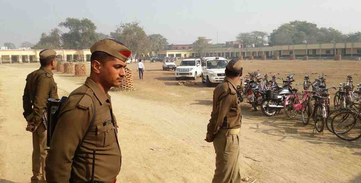 Mujaffarnagar caught mass duplication