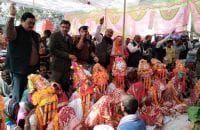 वैदिक मंत्रोच्चार के बीच 15 जोड़ों ने एक दूसरे के गले में डाली वरमाला