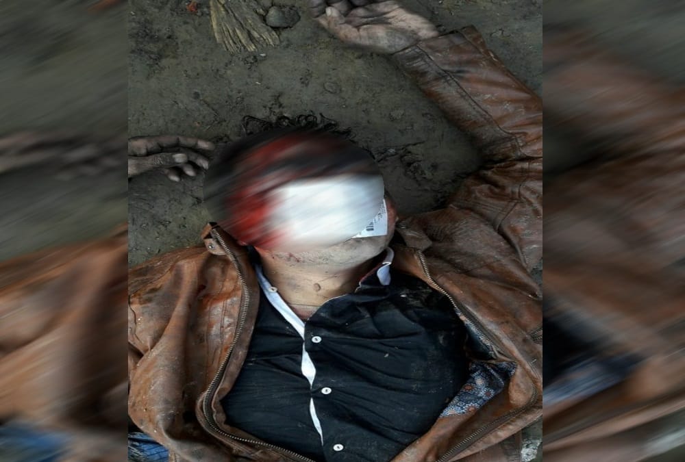 Horrible photos of tractor and Cantor accident on bridge