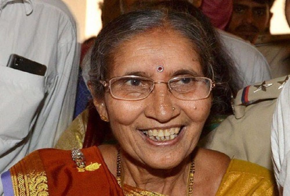 pm modi wife Jashodaben demand about narendra modi
