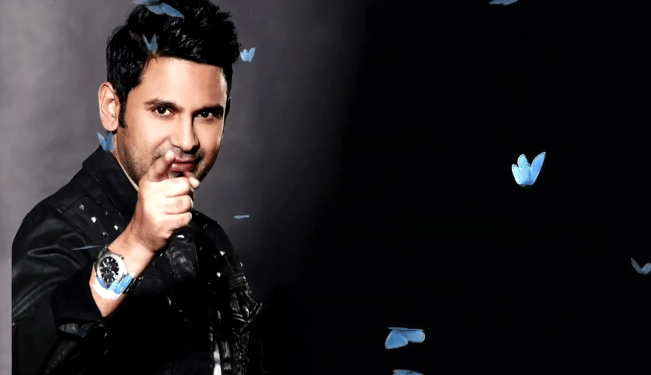manoj muntashir