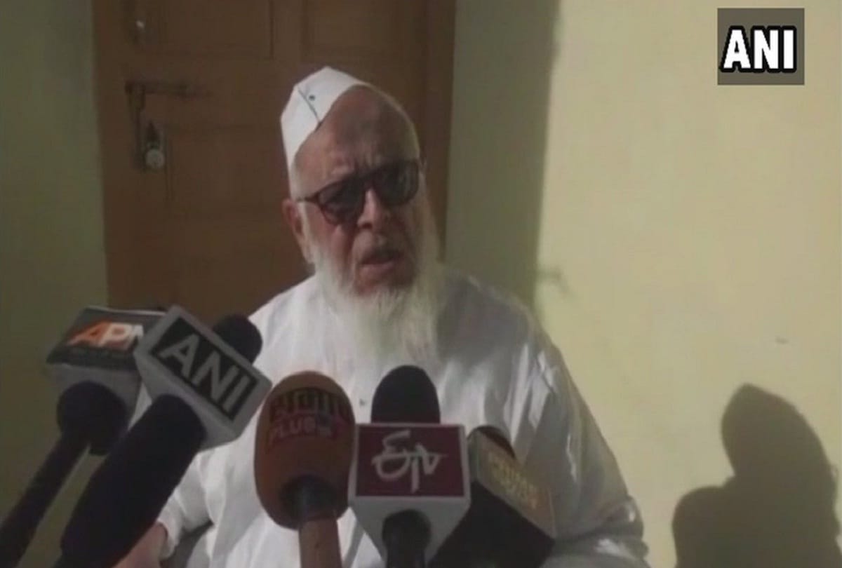 Deobandi Ulma support the demand for declaring cow as national animal of Maulana Arshad Madani 