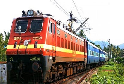railway passengers did not get his seat in intercity 