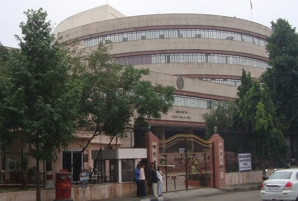 rajasthan jaipur rbi questioned axis bank about cash limit