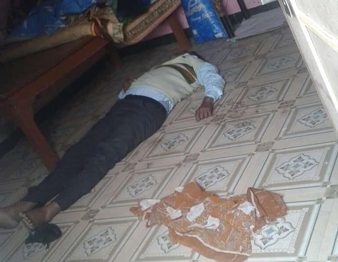 bsf jawan killed wife with axe and commits suicide