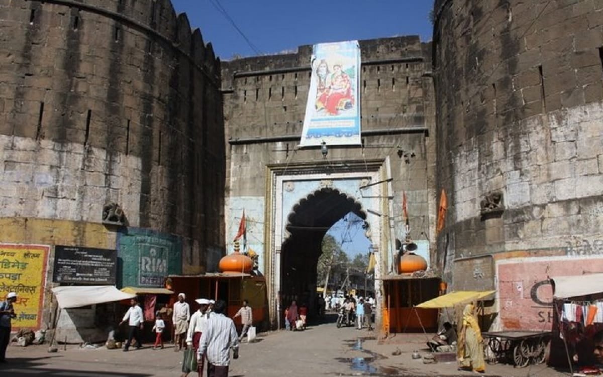 Rani Sati temple constructed at Sendhwa fort activists protest over glorification of social evil