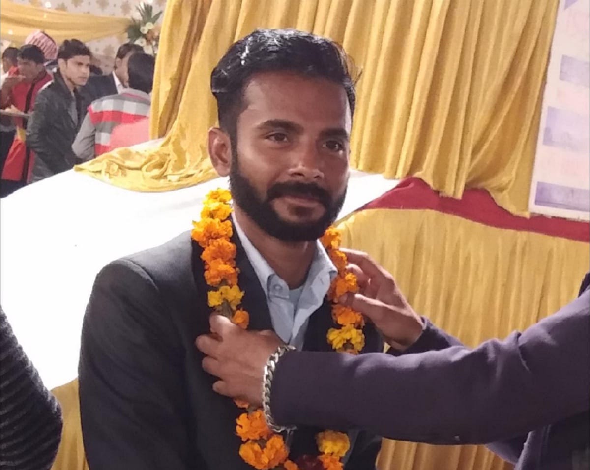 a young man committed suicide in loni of ghaziabad
