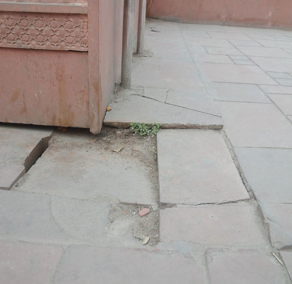 work under tajganj project not properly done