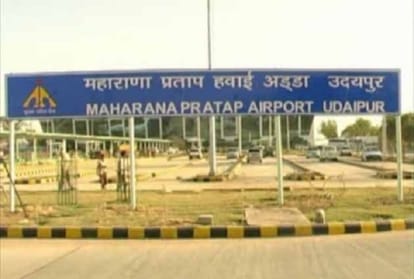 jet airways flight 9W-2624 collided with a bird in rajasthan-s udaipur 
