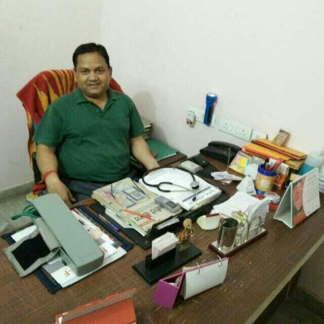 चिकित्सक मौत की खबर से कस्बे में छाया मातम