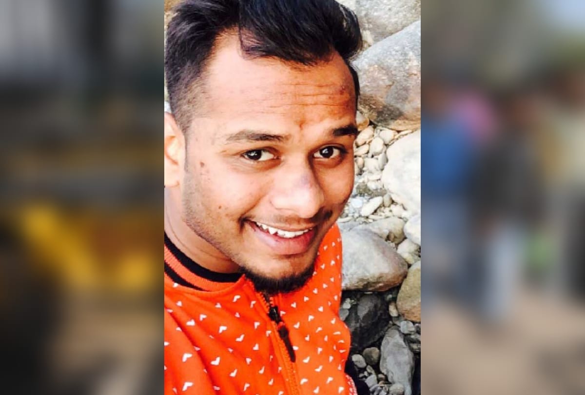 death in delhi from police barricading: delhi police removes evidences from spot in abhishek death