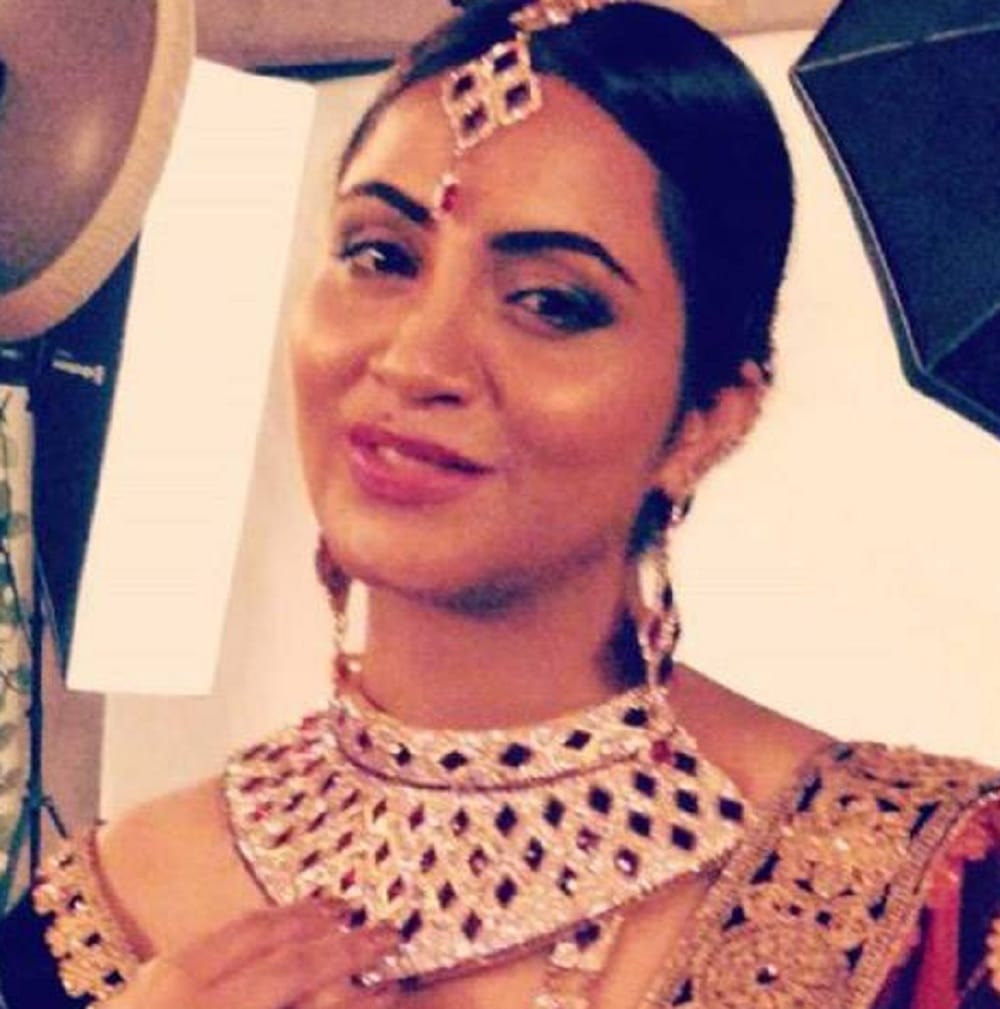 bigg boss ex contestant arshi khan meets to tej pratap yadav