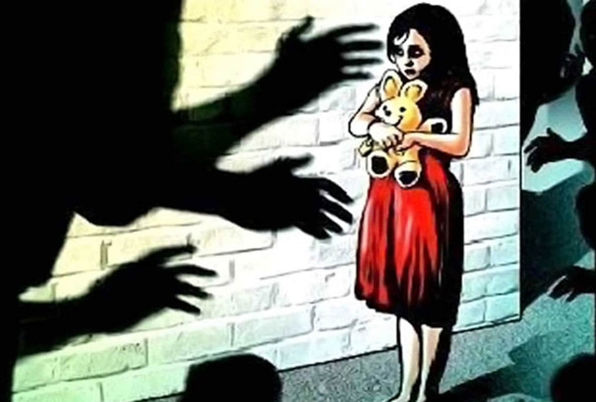 girl raped dragging in bushes