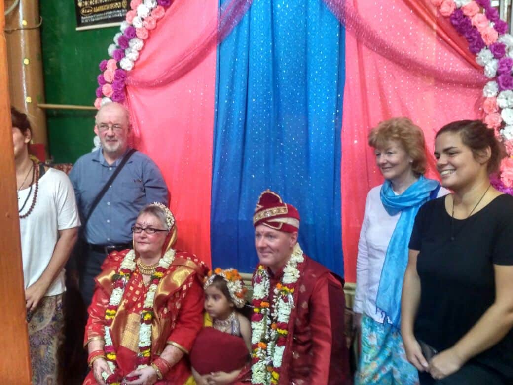 foreigner couple marriage in varanasi