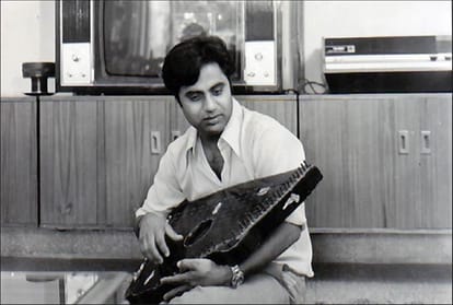 jagjit singh life story in hindi and memory