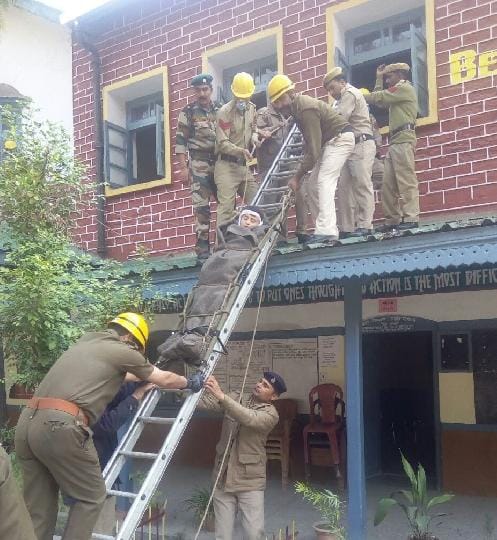 रोहड़ू में ‘भूकंप’ के झटके, दो घंटे चला राहत कार्य