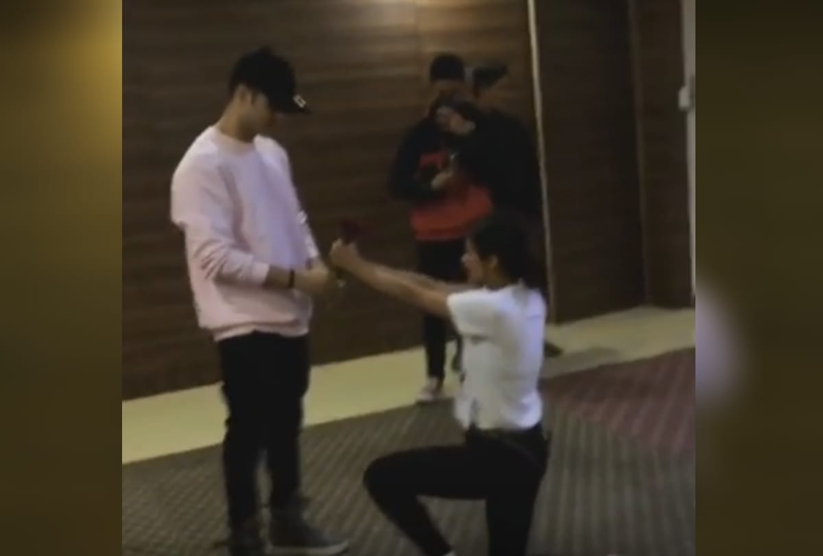 Big boss11 contestant priyank sharmas fan did something that he hugs her with tears 