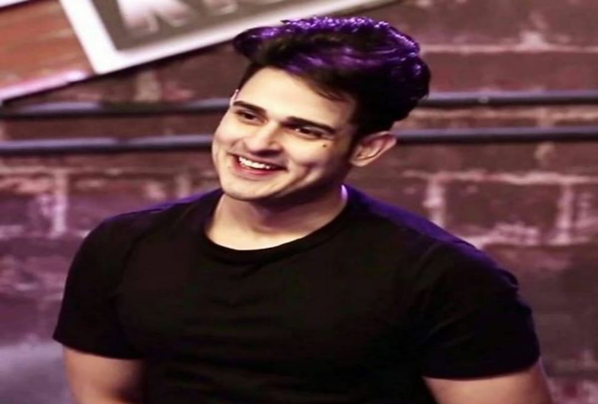 Big boss11 contestant priyank sharmas fan did something that he hugs her with tears 