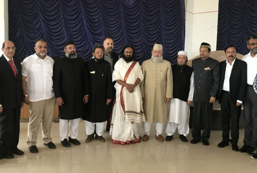 muslim leaders meet shri shri ravishankar in bangalore.