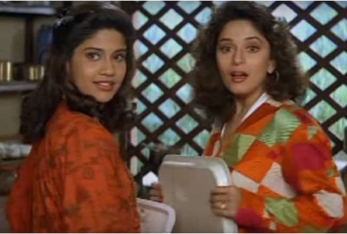 renuka shahane and madhuri dixit in marathi film 3 stories 