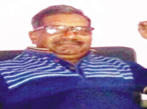 Death of Retired Subedar by car collision with truck