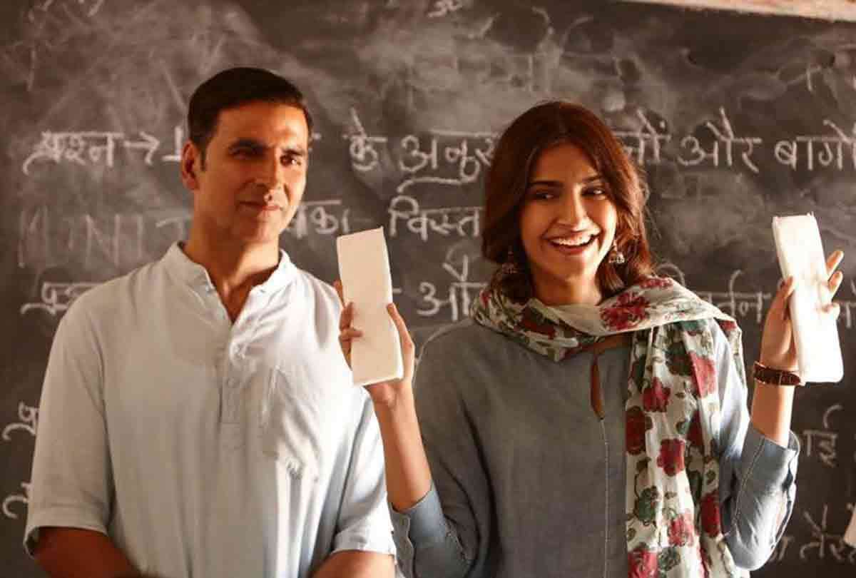 akshay kumar plays badminton after sanitary napkin challenge video goes viral