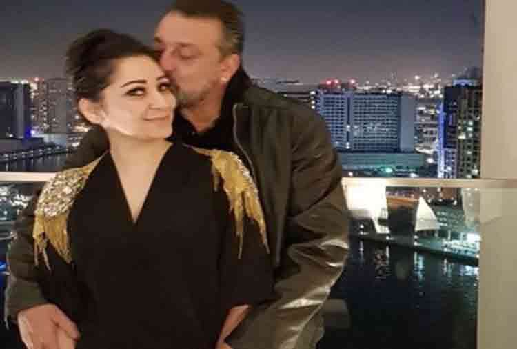 sanjay dutt and manyata dutt partying for completing 10 years of marriage