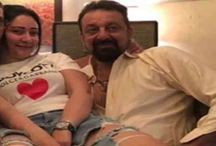 sanjay dutt and manyata dutt partying for completing 10 years of marriage
