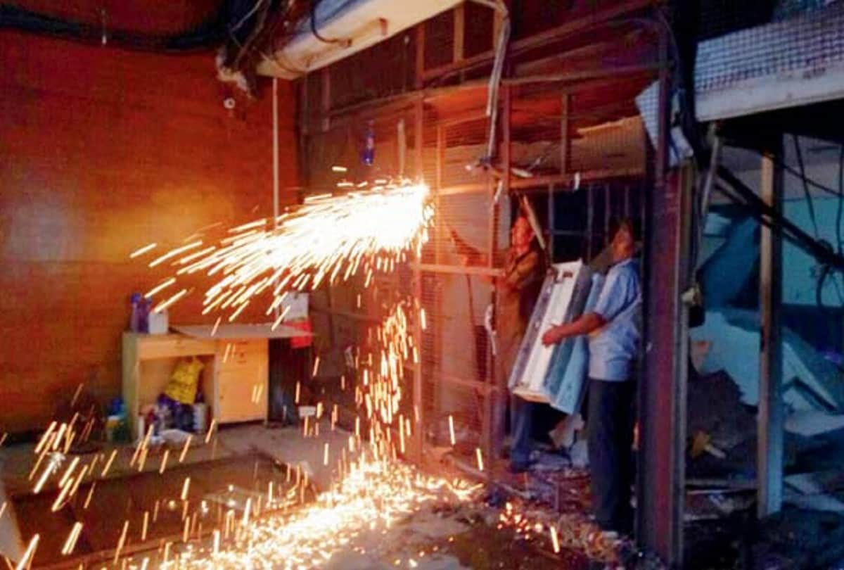 shiamak davar bmc demolishes mumbai dance academy