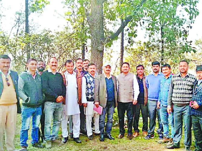माल ढुलाई को लेकर कंपनी ने नहीं किया ट्रक ऑपरेटरों के साथ अनुबंध