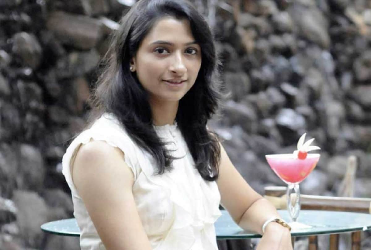 Deepika Padukone younger sister Anisha wants to date with Ranbir Kapoor 