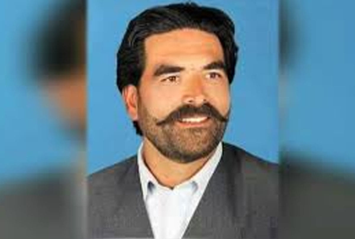 pakistan Peshawar court pakhtunkhwa provincial assembly oath of lawmaker baldev kumar 