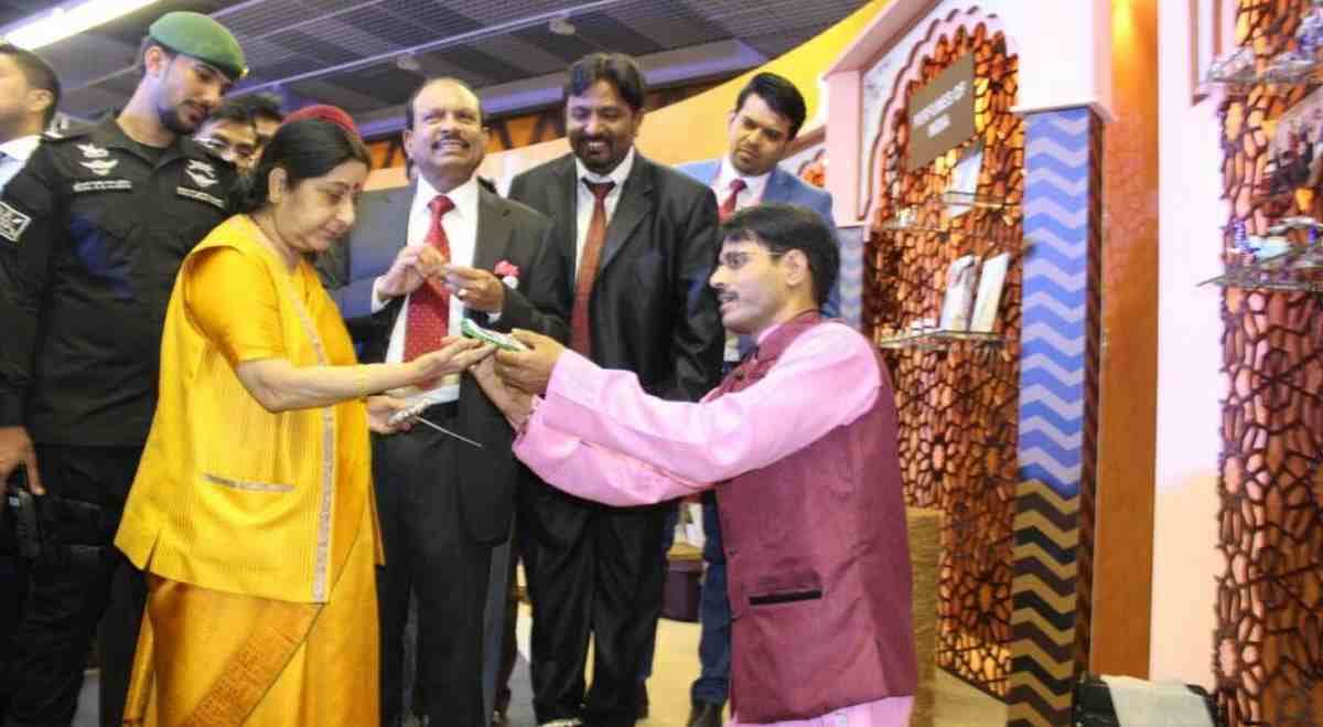  Kashi enamelling attract foreigner in saudi arabia