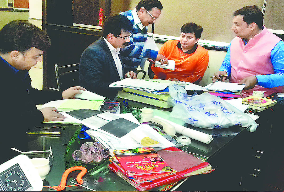 raids in factories of Mantora Oil by State GST 