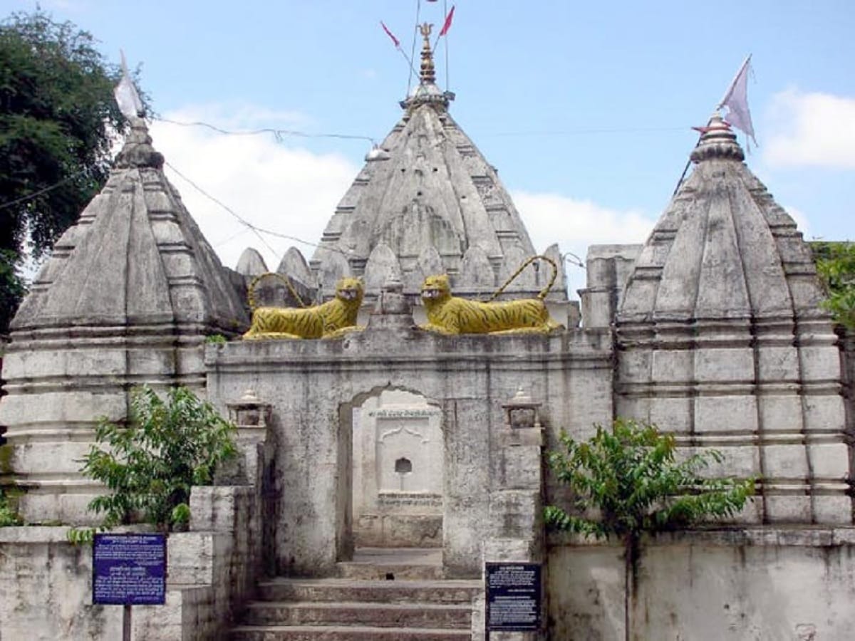 maha shivratri 2018:knows facts about chhattisgarh kashi shiv temple and the biggest shivling