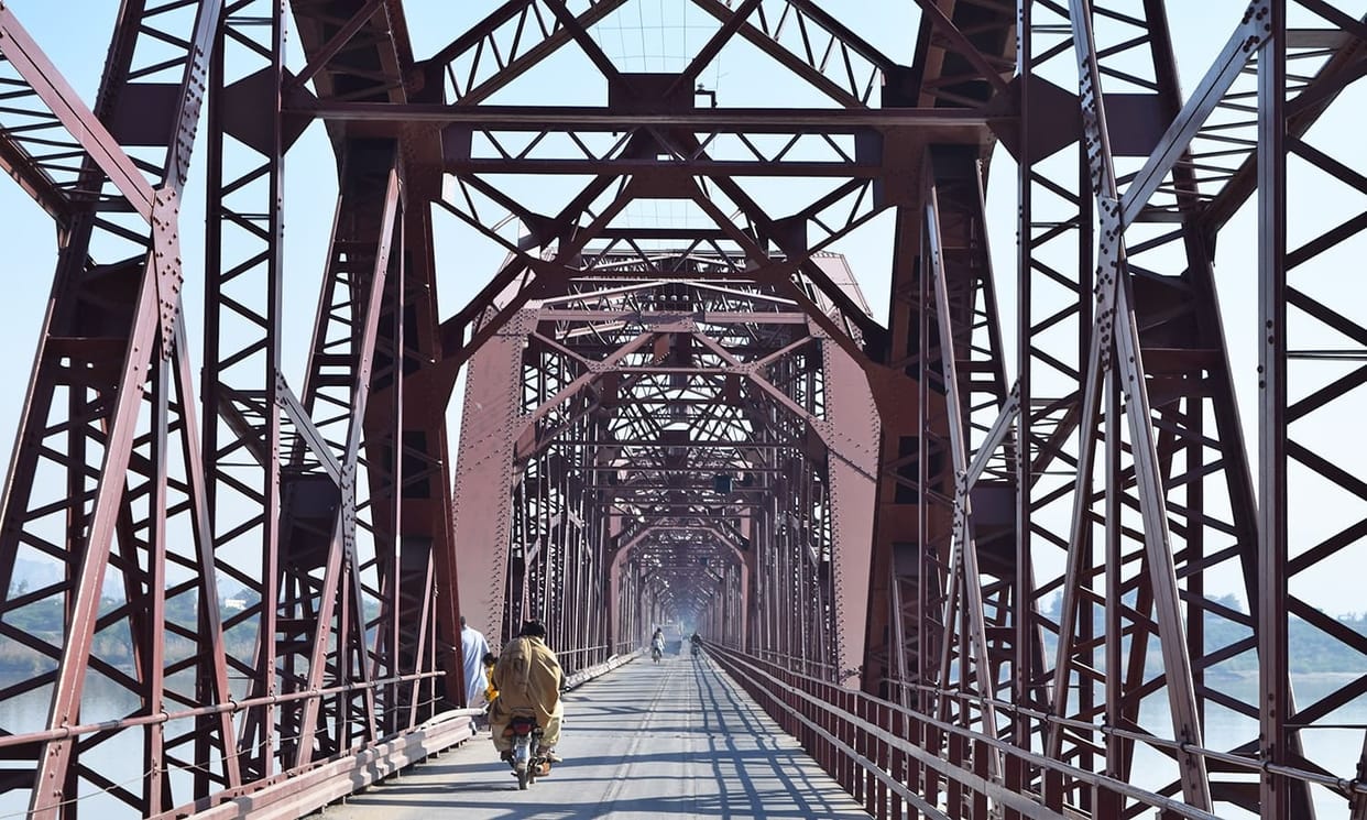 Finally Govt of India admitted that Bridges of British Era are more strong then present construction