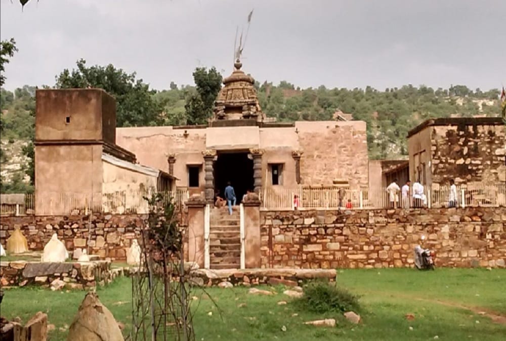 maha shivaratri 2018: rajasthan alwar rarest lord shiva temple in sariska