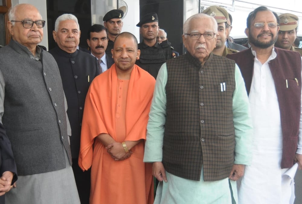 governor ram naik praises yogi adityanath government.