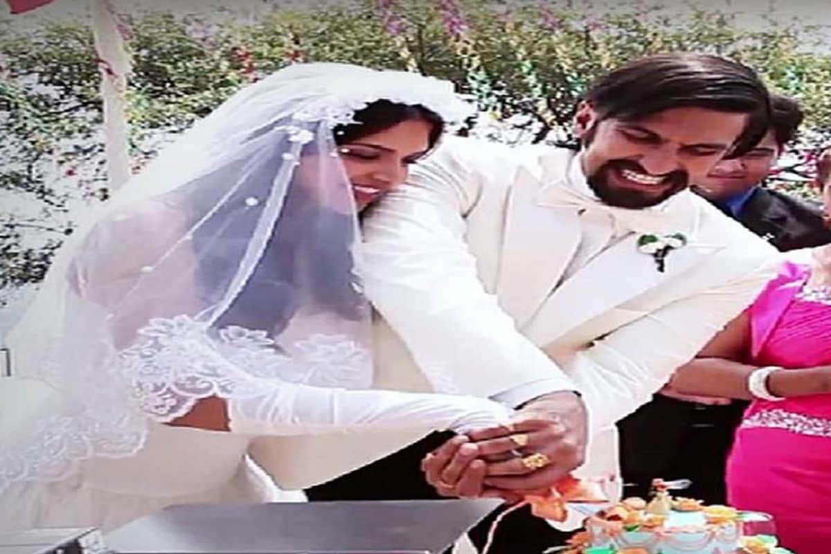 Ranveer Singh accepts marriage with Deepika Padukone is on his mind, rubbishes beech wedding rumor
