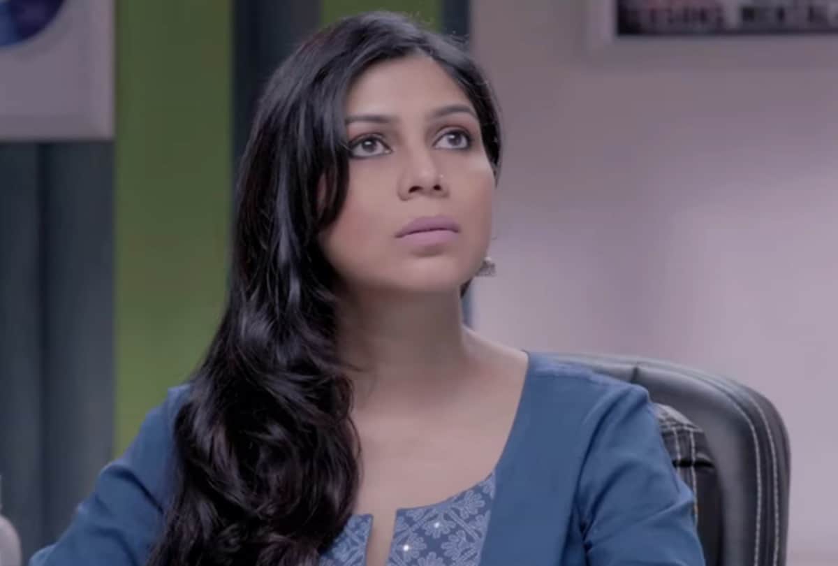 police arrest 4 for conning Rs 9 Lakh from actress Sakshi Tanwar father
